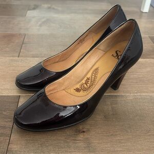 Söfft Dark Brown Pumps
